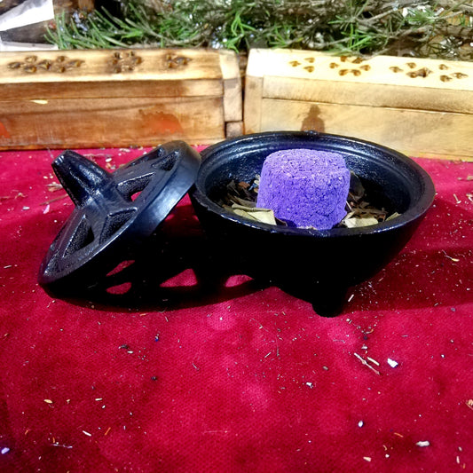 Caldero de Bruja de Hierro Fundido