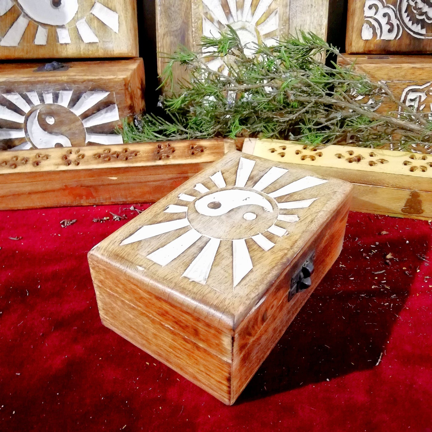 Caja Madera Tallada Ying Yang Rectangular