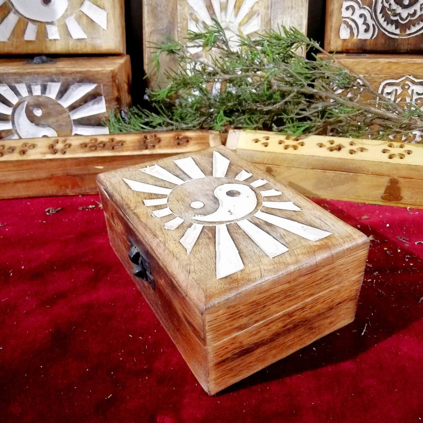 Caja Madera Tallada Ying Yang Rectangular