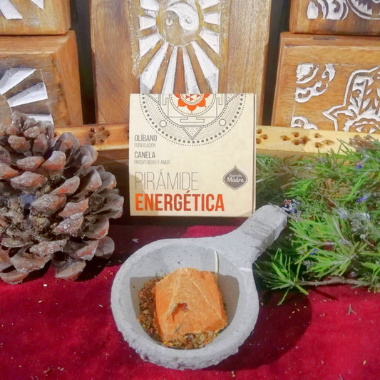 Pirámide Energética Canela y Olíbano - Prosperidad / Amor / Purificación