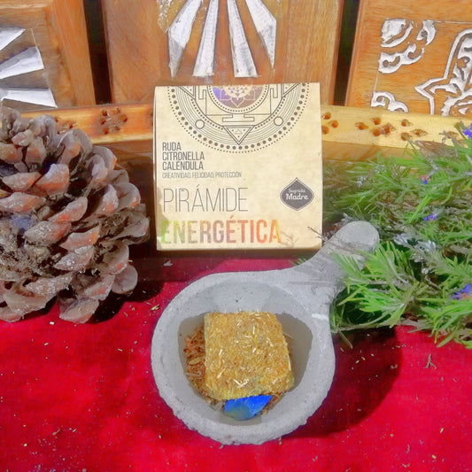 Pirámide Energética Ruda, Citronela y Caléndula - Creatividad / Felicidad / Protección