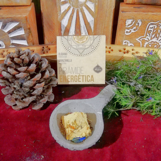 Pirámide Energética Olíbano y Manzanilla - Protección / Purificación