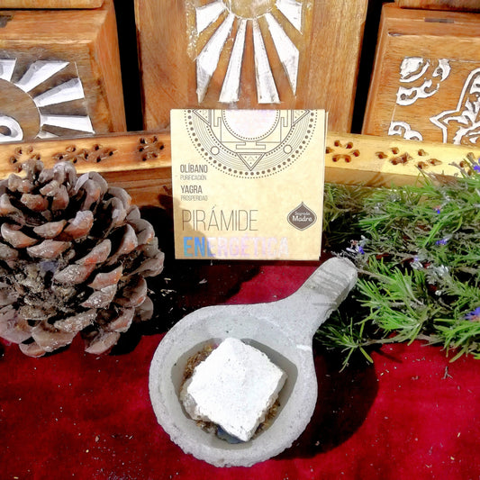 Pirámide Energética Yagra y Olíbano - Prosperidad / Abundancia / Purificación