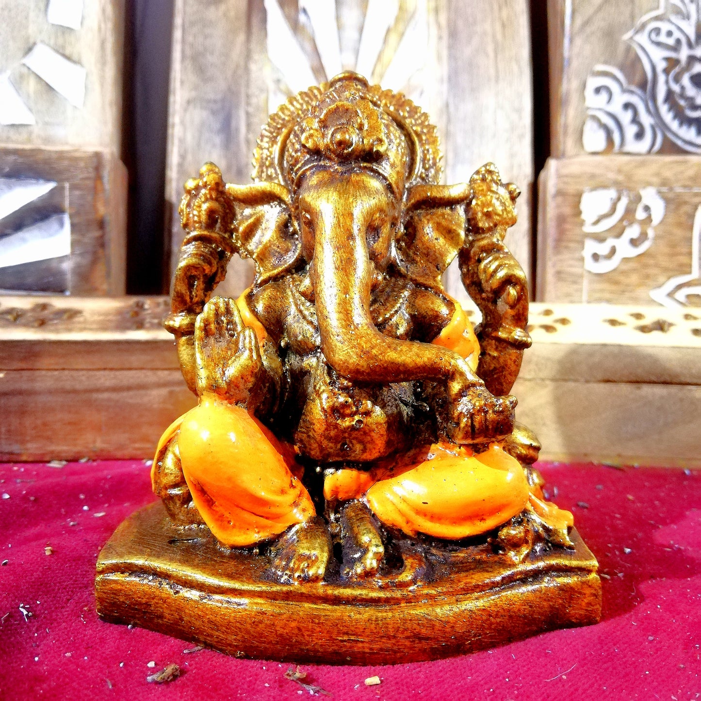 Ganesha Dorada