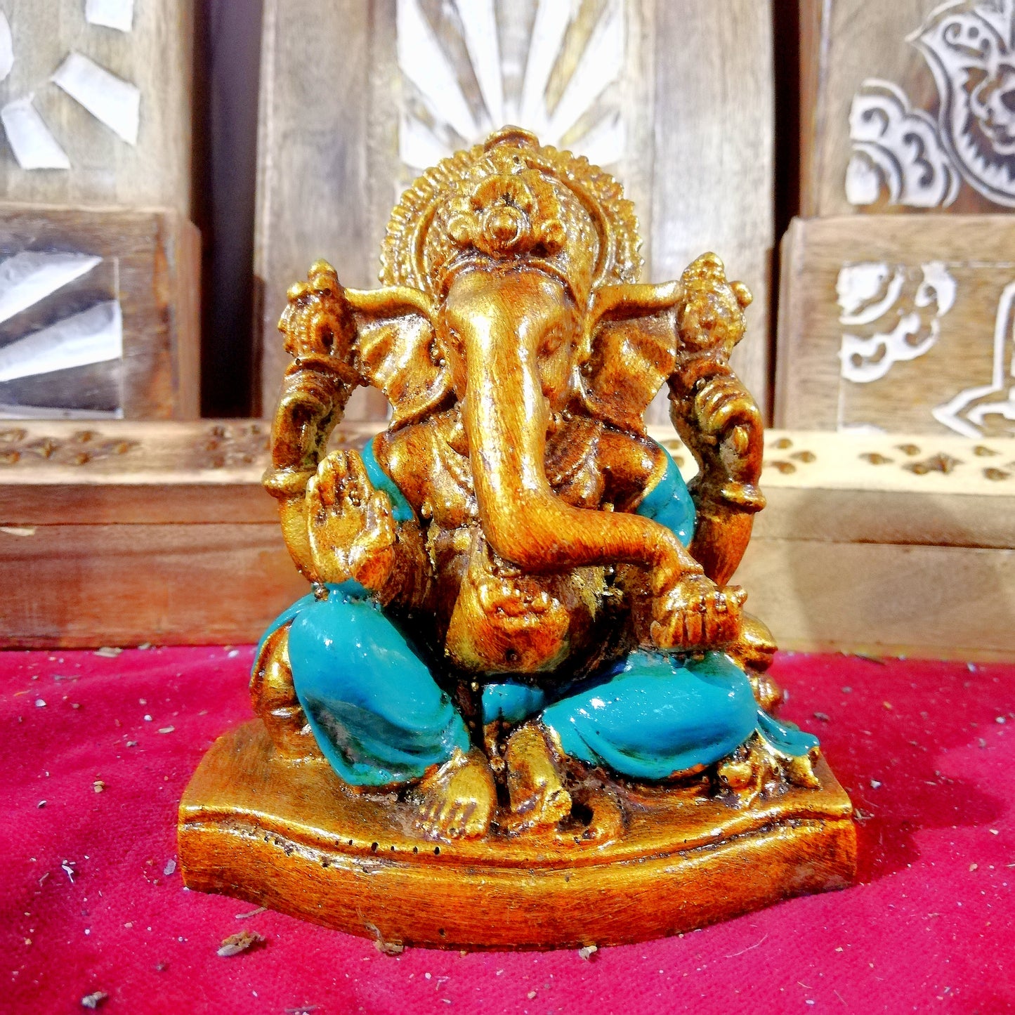 Ganesha Dorada