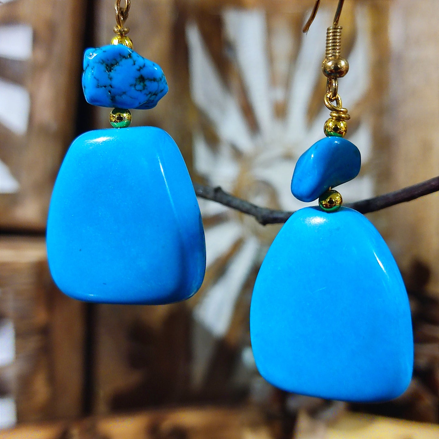 Pendientes Rodado Howlita Turquesa
