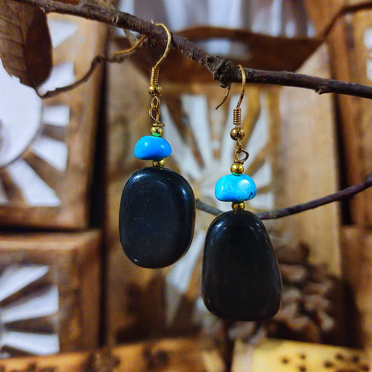 Pendientes Rodado Ónix y Howlita Turquesa
