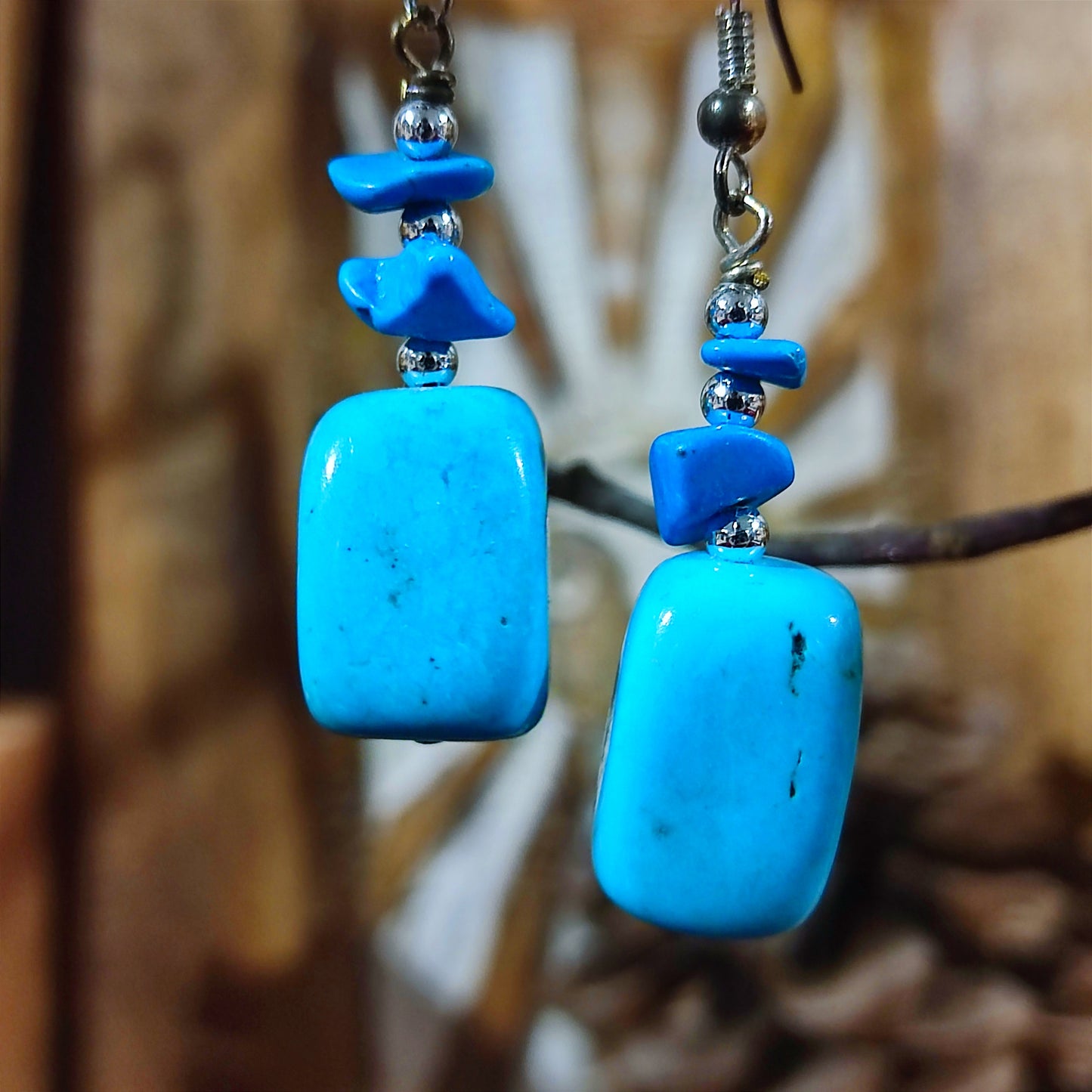 Pendientes Rodado Howlita Turquesa