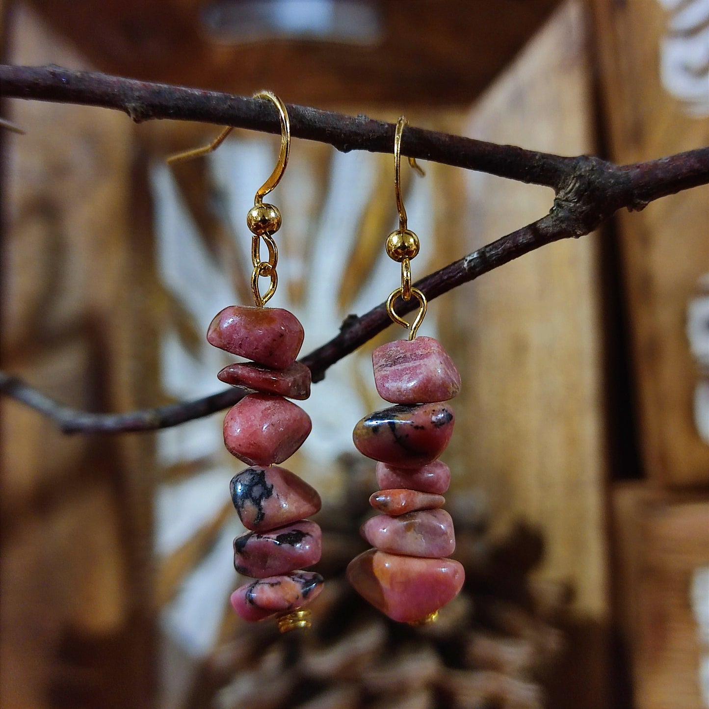 Pendientes Rodonita – Amor, Equilibrio Emocional y Sanación