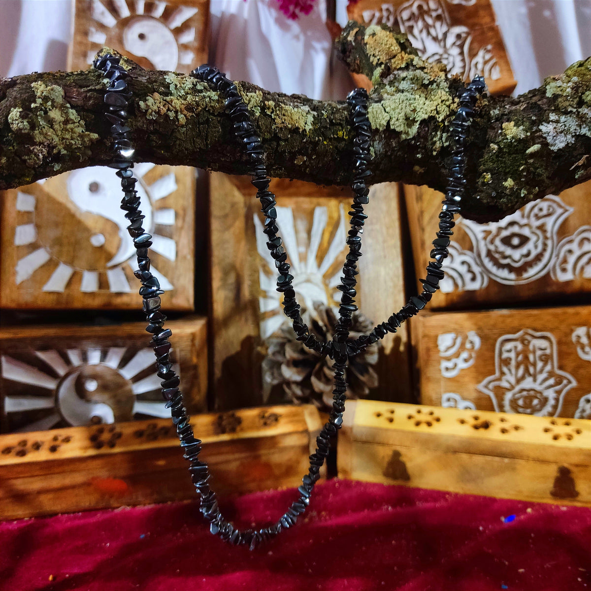 Collar Hematite – Protección, Conexión a Tierra y Energía
