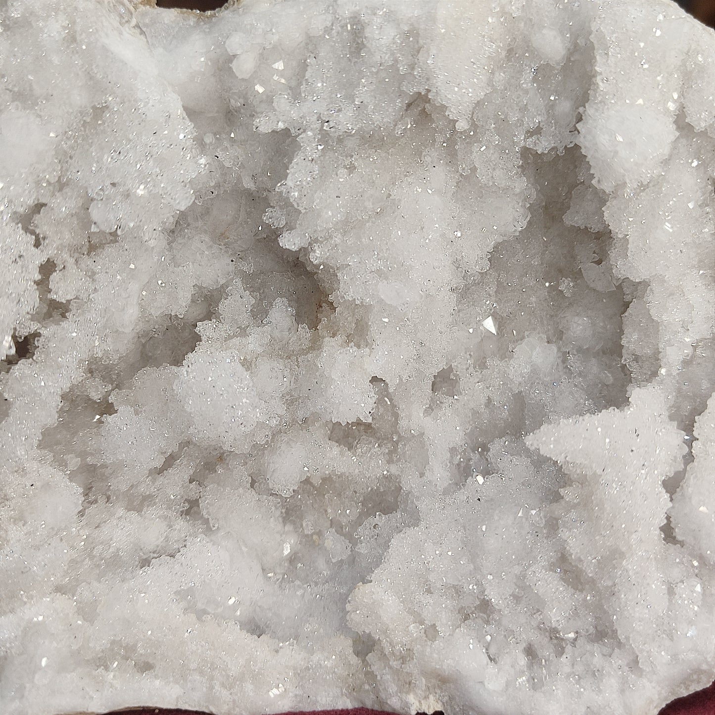 Geoda de Cuarzo Blanco 21 CM 3,508 kg