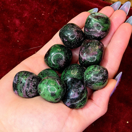 Rodado Rubí Zoisita – Energía Vital, Pasión y Equilibrio Emocional