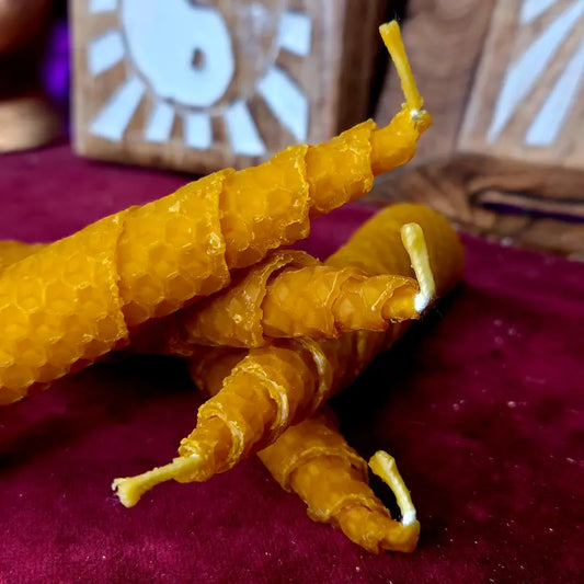 Velas de Espiral 15cm de miel y cera de Abeja Artesanales para días 11 y 22