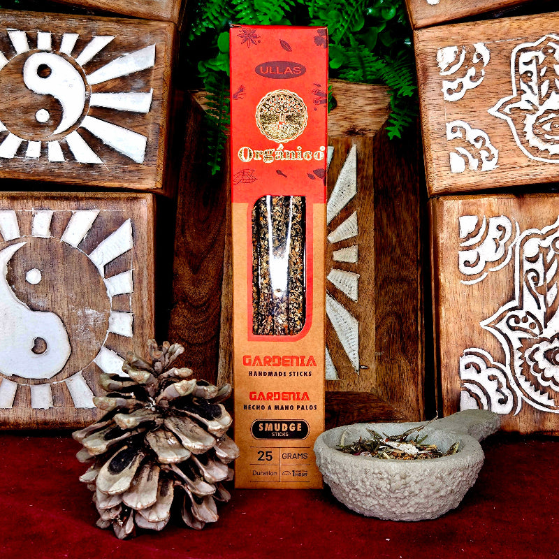 Incienso natural de Gardenia floral intenso y delicado, fomenta el amor, la armonía y la conexión espiritual. Para meditación, rituales y bienestar emocional.