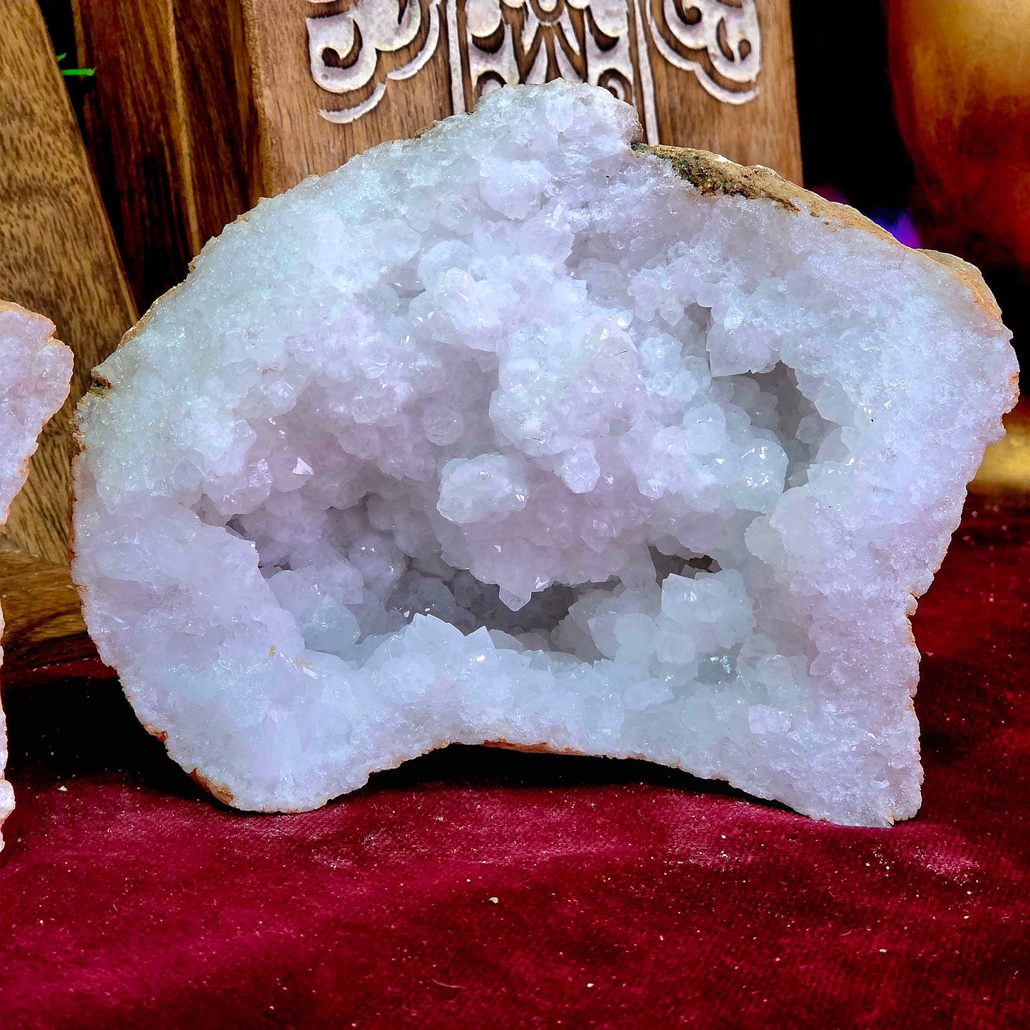 Geoda de Cuarzo Blanco 18.5 CM 3.130 kg