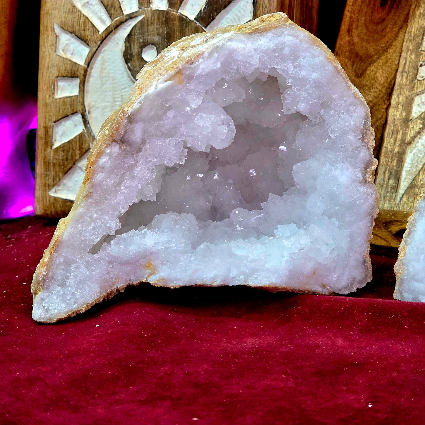 Geoda de Cuarzo Blanco 14.5 CM 2.769 kg