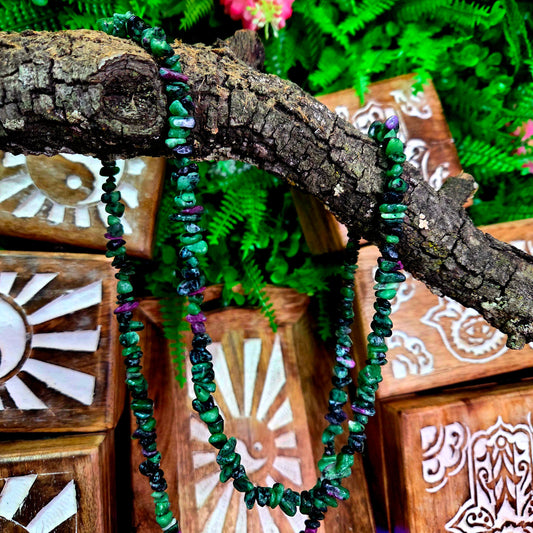 Collar Rubí Zoisita – Energía Vital, Pasión y Equilibrio Emocional