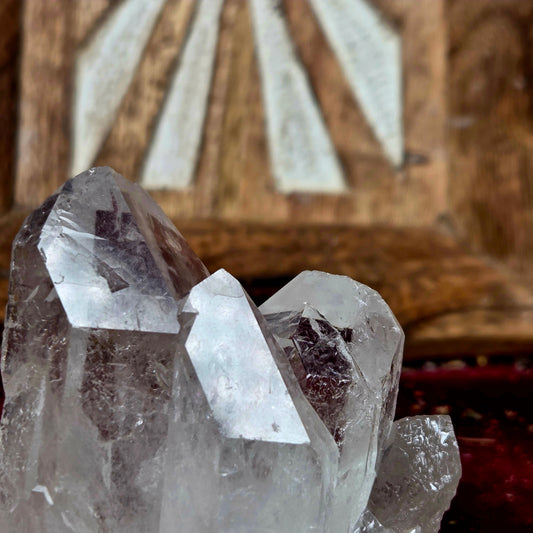 Drusa de Cuarzo Cristal 188g – Amplificador de Energía y Purificación