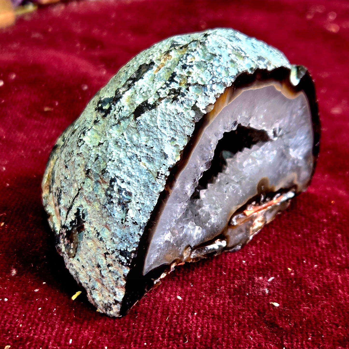 Geoda de Ágata 205g – Equilibrio, Protección y Armonía Emocional