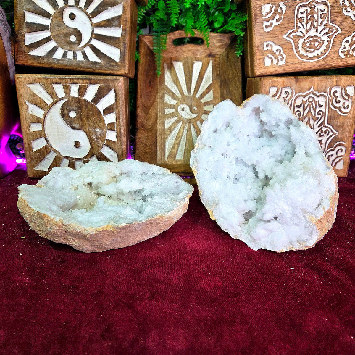 Geoda de Cuarzo Blanco 18,5 CM 2.832 kg