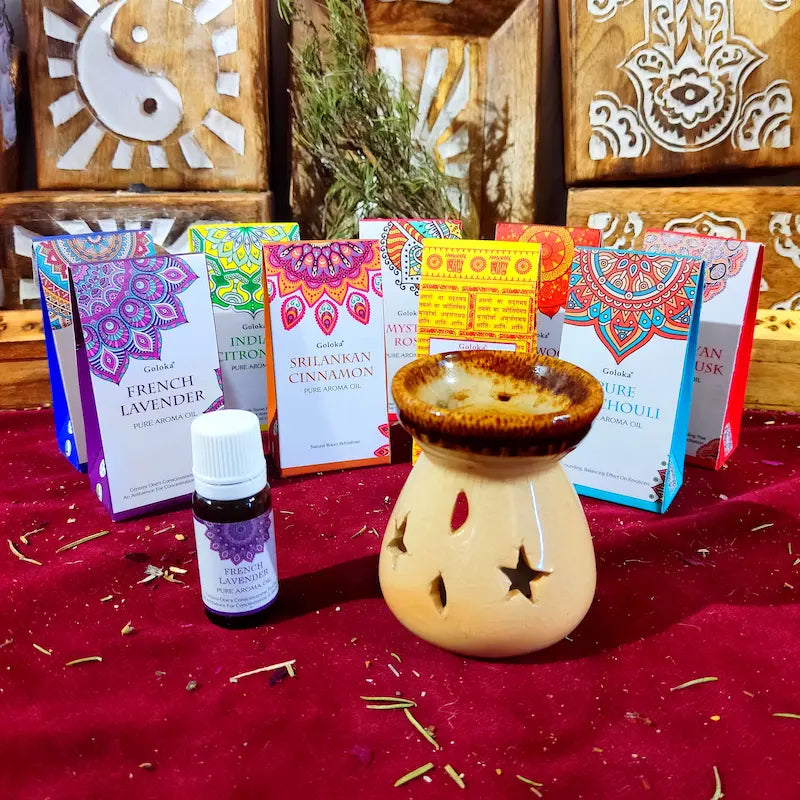 Los aceites aromáticos para quemador son la forma más rápida y directa de perfumar cualquier estancia.

Con solo unas pocas gotas diluidas en agua sobre tu quemador de esencias (de vela o eléctrico), el calor suave ayuda a difundir fragancias intensas, envolventes y duraderas por toda la habitación.