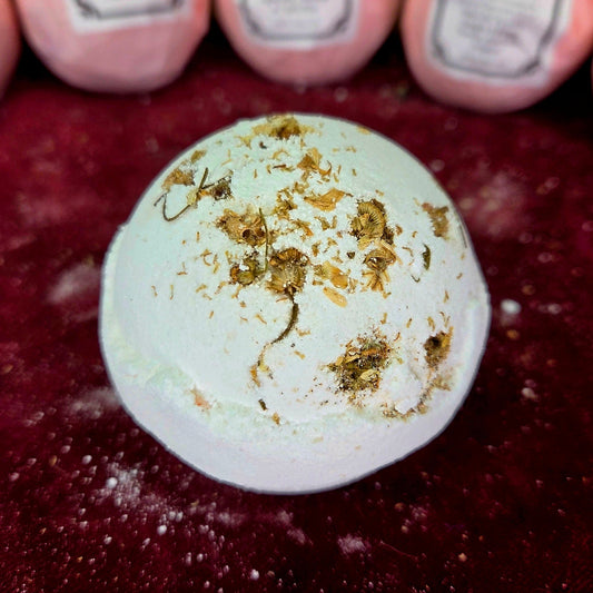 Bomba de Bano Revitalizante con Sal del Himalaya y Aceite Esencial de Manzanilla, Geranio, Pomelo , Vitamina E