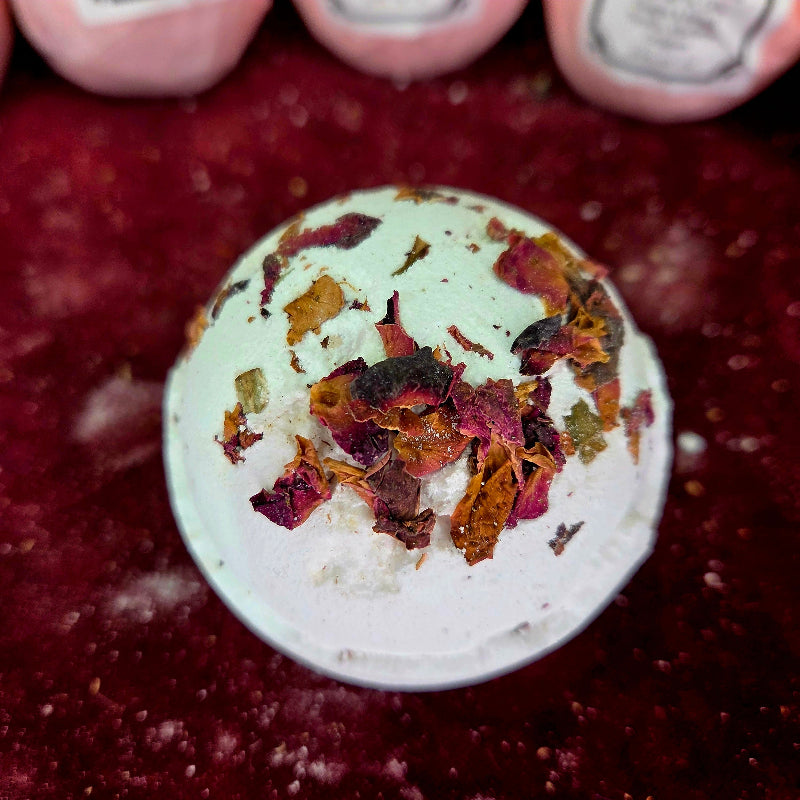 Bomba de Bano natural y Sensual con Sal del Himalaya, Rosas y Aceite. E de Coco e Ylang Ylang