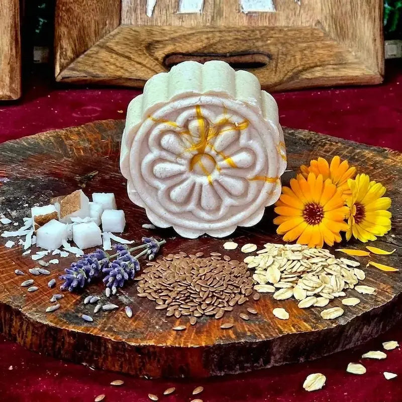 Champu Solido Natural Cabello Rizado Avena Proteinas de seda Lavanda Lino hecho a mano arcania artesania