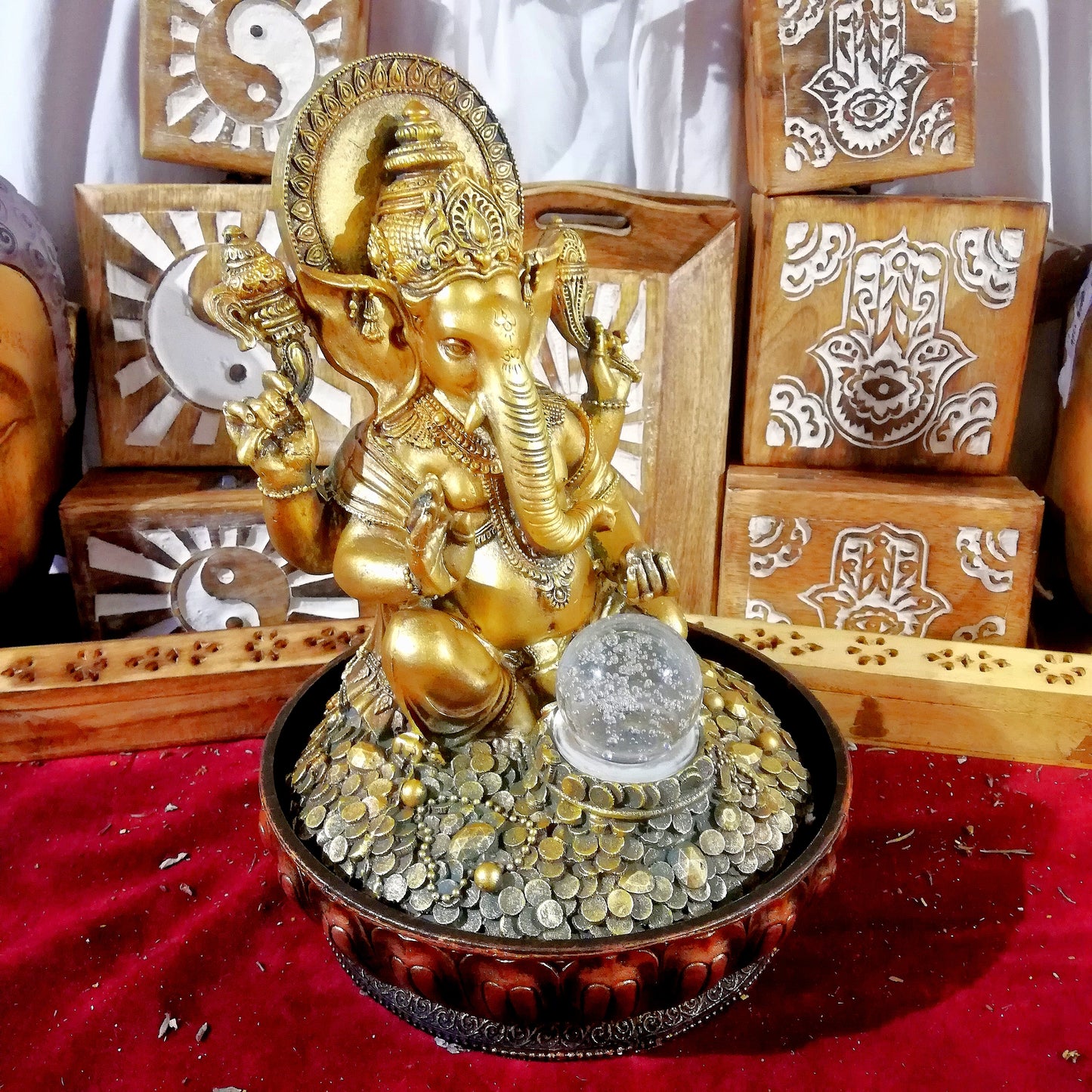 Fuente Ganesha Dorada con Bola