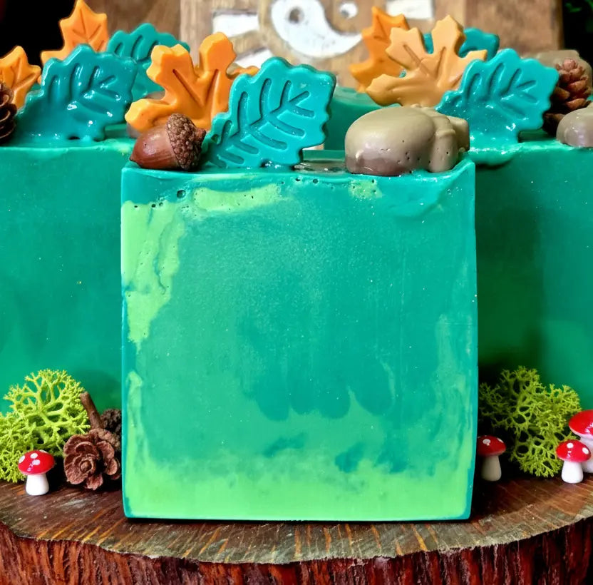 Jabón natural de aguacate, hecho a mano, propiedades regeneradoras, hidratante, antioxidante, arcania artesanía