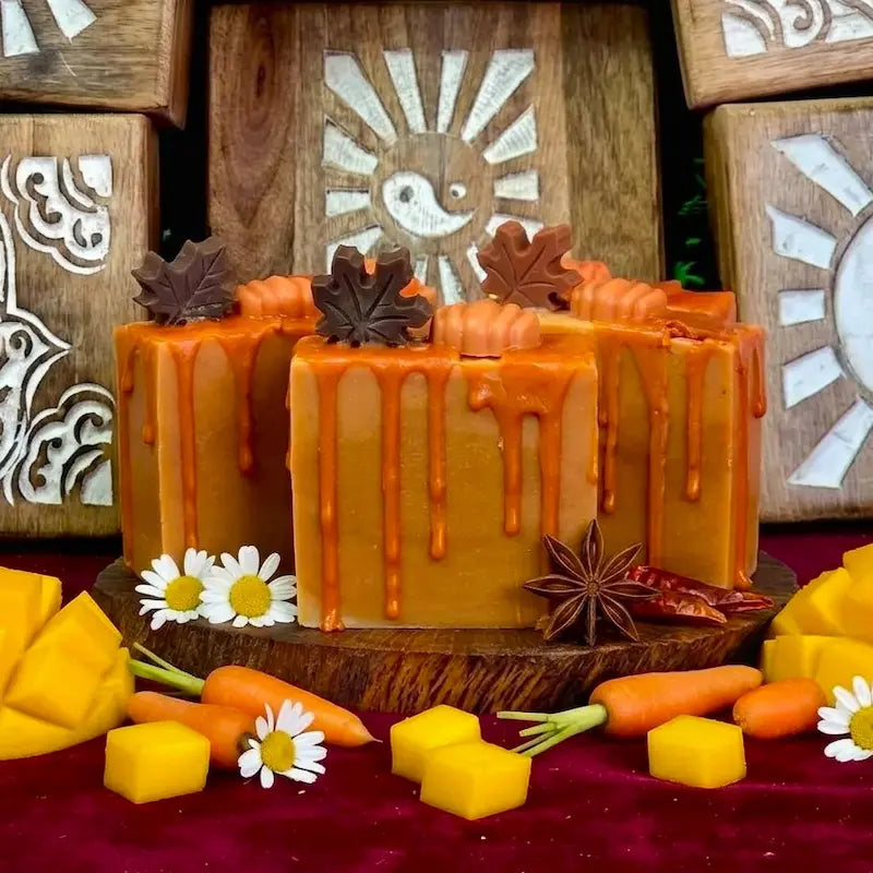 Jabon Natural de Mango hecho a mano en arcania artesania
Beneficios para la piel
Hidrata y nutre en profundidad la piel seca
Aporta una suavidad sedosa y duradera
Limpia suavemente sin resecar ni irritar
Ayuda a retener la humedad natural de la piel
Deja una agradable sensación de confort y bienestar