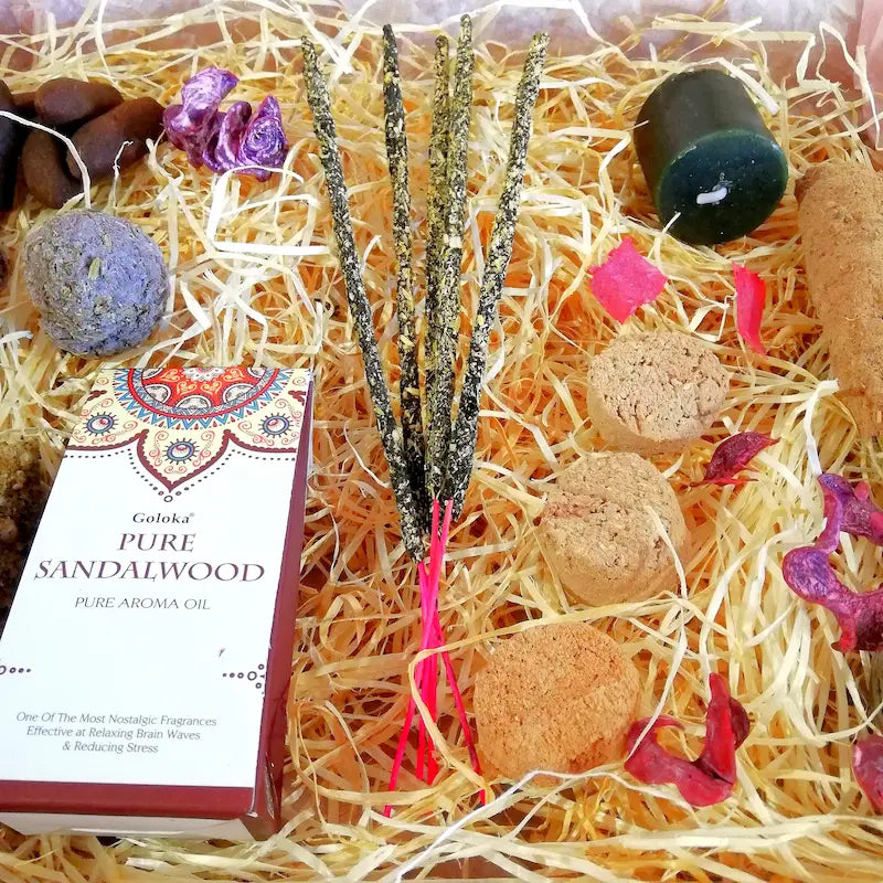 Kit Ritual personalizado con inciensos y hierbas según tu intención: protección, amor, prosperidad, limpieza o equilibrio energético. Con aromas y hierbas naturales, arcania artesania.