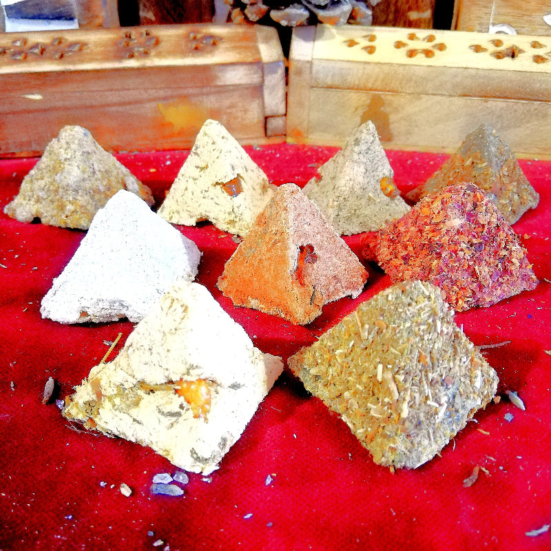 Kit Ritual personalizado con inciensos y hierbas según tu intención: protección, amor, prosperidad, limpieza o equilibrio energético.