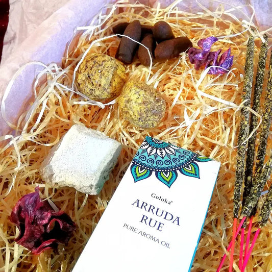 Kit ritual de abundancia y prosperidad con inciensos y hierbas energéticas para atraer oportunidades, éxito económico y buena fortuna a tu vida y tu hogar. Con aromas y hierbas naturales, arcania artesania.