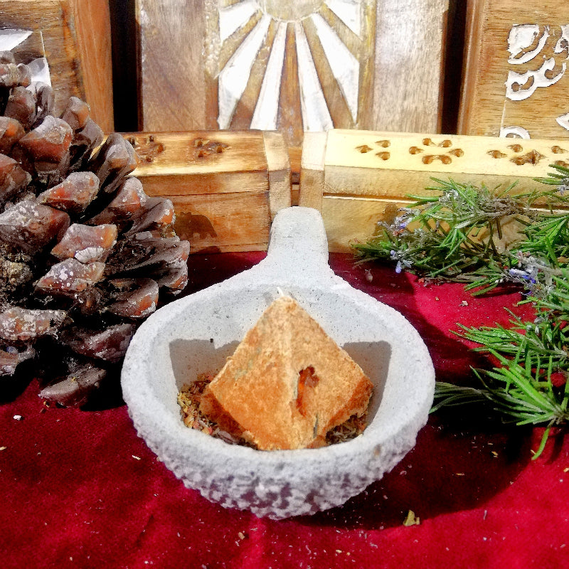 Piramide Energetica Canela y Olibano Prosperidad  Amor  Purificacion