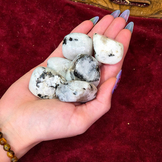 Rodado Piedra Luna – Equilibrio, Intuición y Energía Femenina