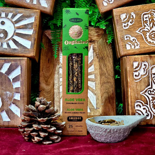 varillas de incienso de Aloe Vera es una fuente de frescura, renovación y equilibrio absoluto. hecho a mano, arcania artesanía