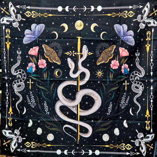 Mantel Tarot Serpientes con Espada