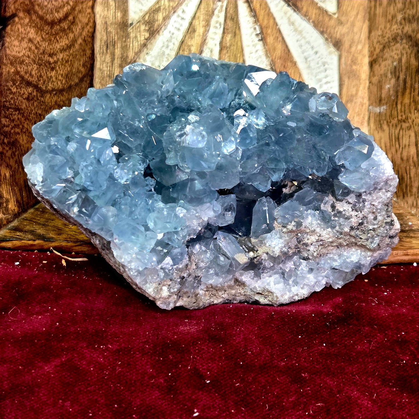 Drusa de Celestina 688g - Conexión / Calma / Creatividad / Evolución