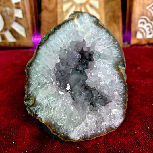 Geoda de Amatista 535g – Calma, Meditación y Equilibrio