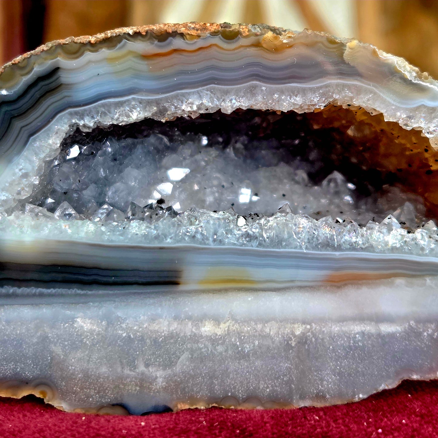 Geoda de Ágata 171g – Equilibrio, Protección y Armonía Emocional