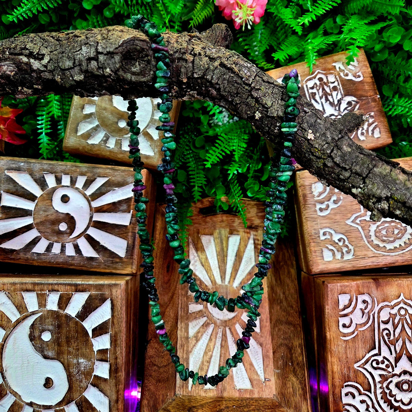 Collar Rubí Zoisita – Energía Vital, Pasión y Equilibrio Emocional