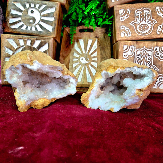 Geoda de Cuarzo Blanco 20CM 2,832 kg