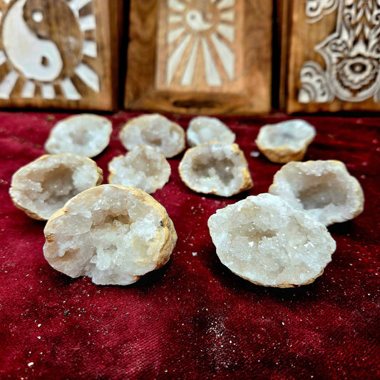 Geodas de Cuarzo Blanco Pequeñas