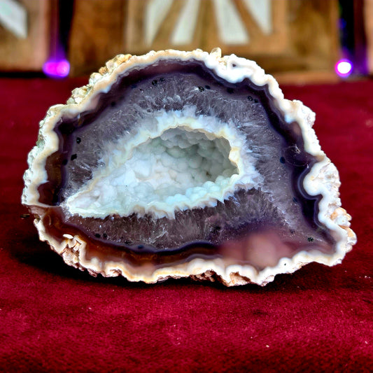 Geoda de Ágata 155g – Equilibrio, Protección y Armonía Emocional