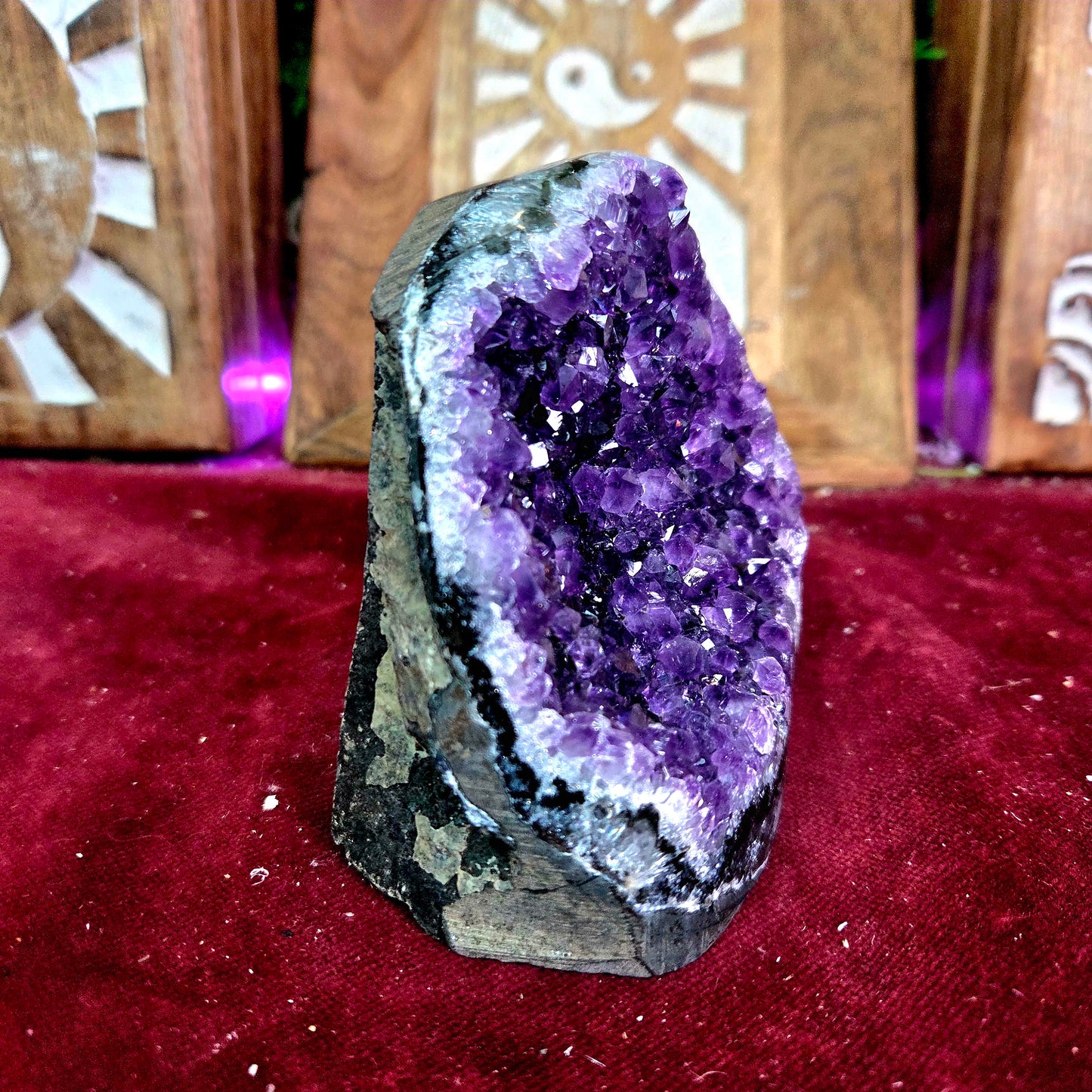 Drusa de Amatista Calidad Extra con base 564g – Calma, Meditación y Equilibrio