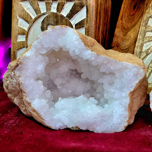 Geoda de Cuarzo Blanco 18.5 CM 3.130 kg