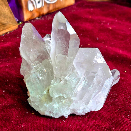 Drusa de Cuarzo Cristal 383g – Amplificador de Energía y Purificación