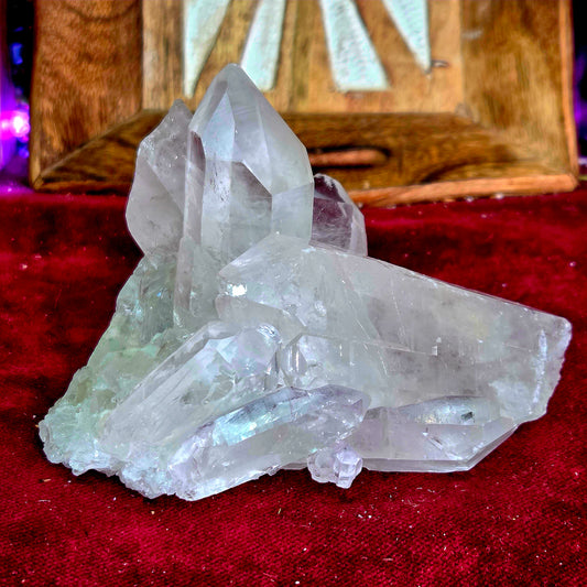 Drusa de Cuarzo Cristal 383g – Amplificador de Energía y Purificación