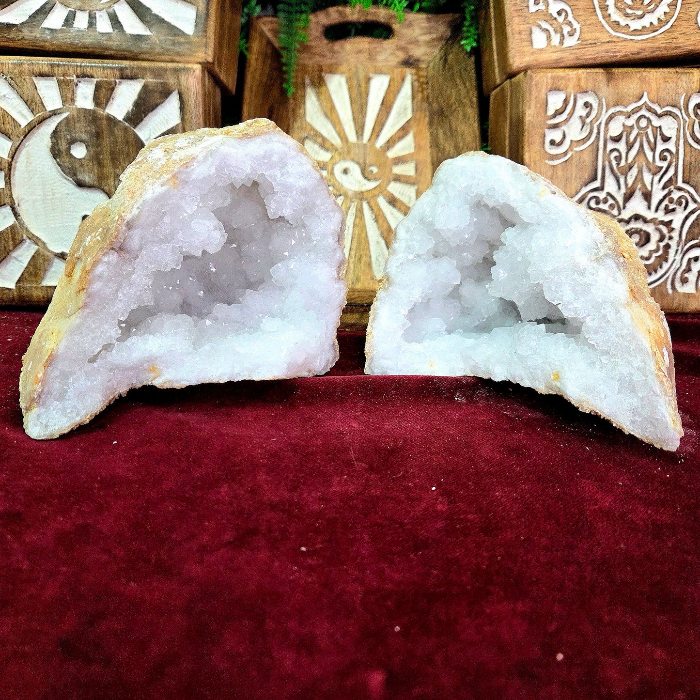 Geoda de Cuarzo Blanco 14.5 CM 2.769 kg